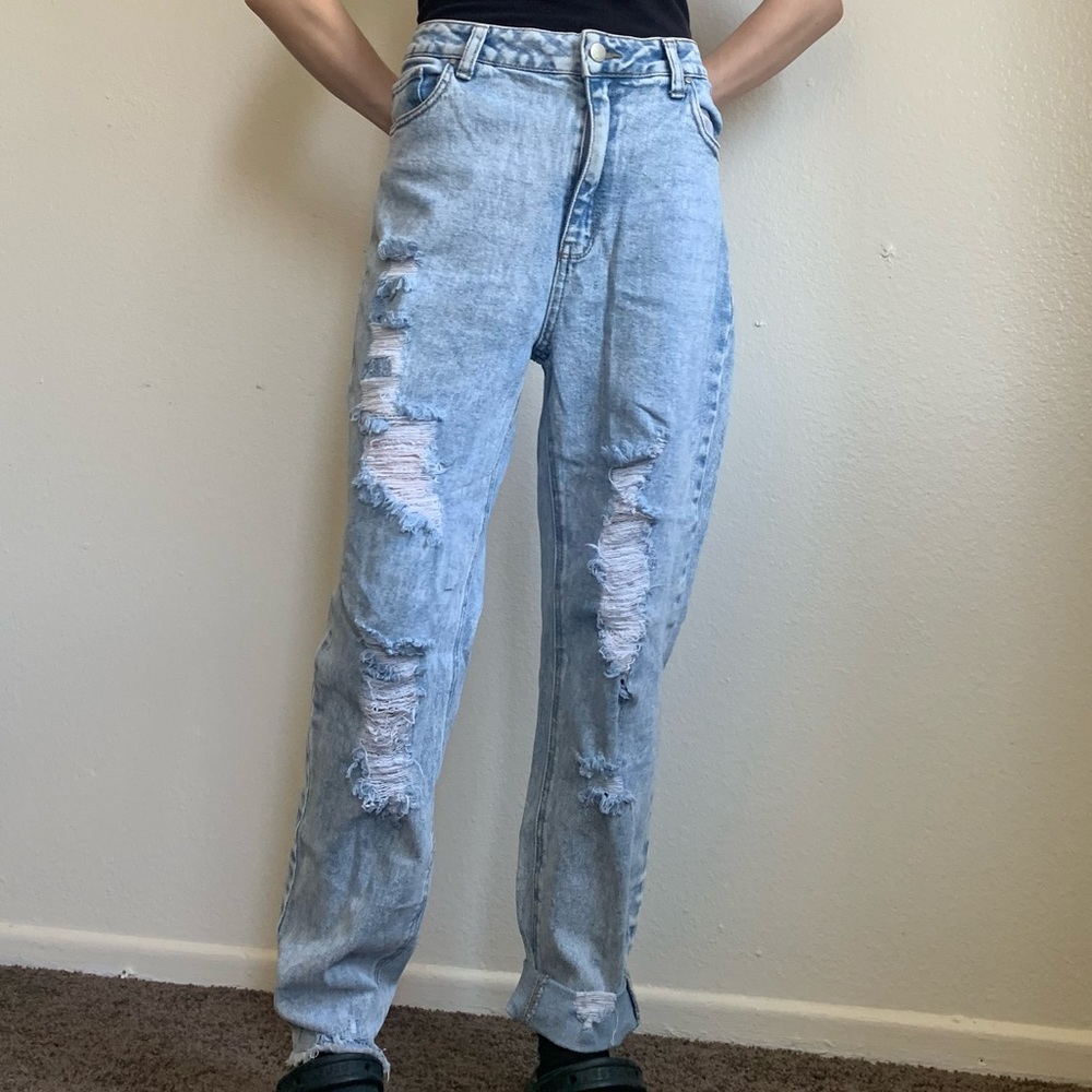 Tinseltown light wash distressed jeans